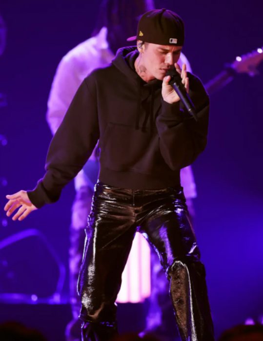 64th Annual Grammy Awards 2022 Justin Bieber Black Hoodie