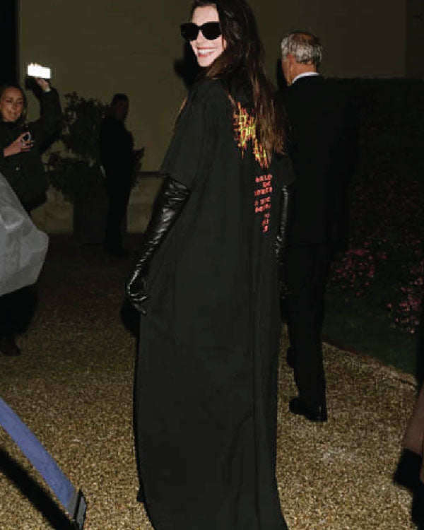 Anne Hathaway Paris Fashion Week 2025 Black T-Shirt