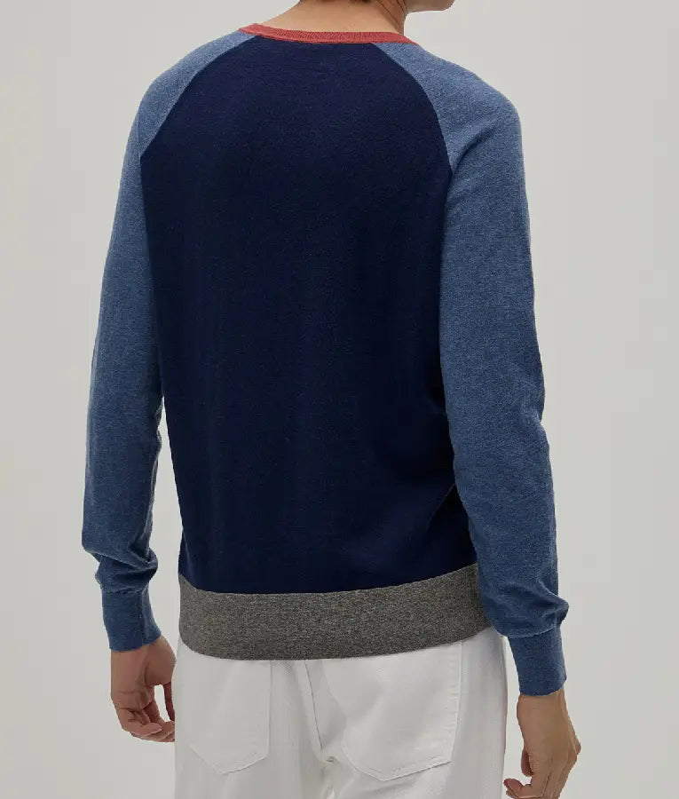 Casa Feliz 2025 José Figueiras V Neck Sweatshirt