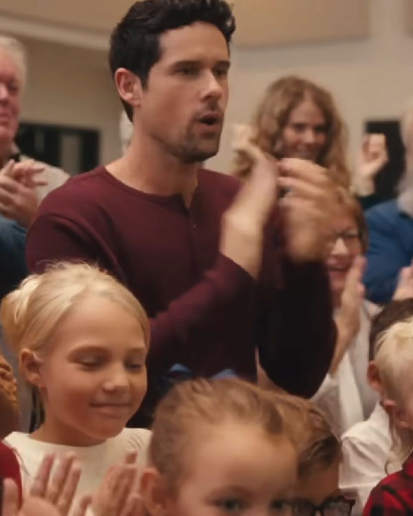 Karen Kingsbury’s the Christmas Ring 2025 Benjamin Hollingsworth Sweatshirt