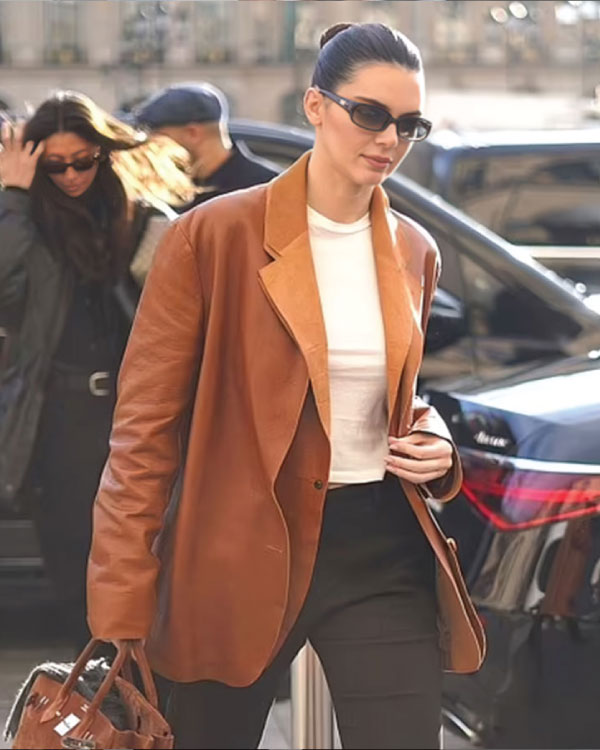 Kendall Jenner Double brown Leather Blazer