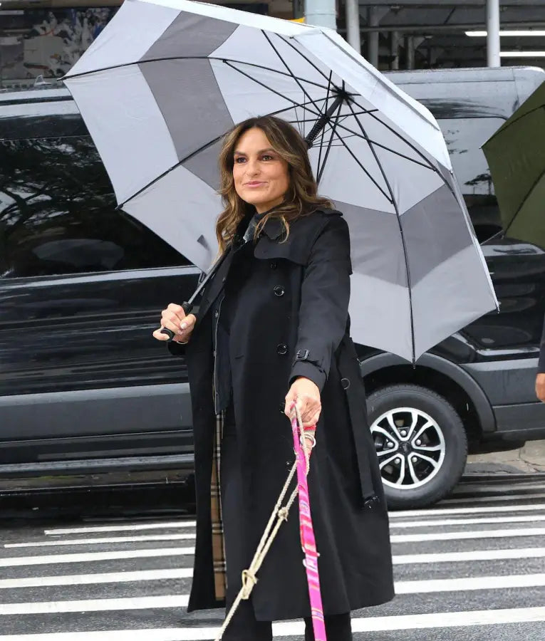Mariska Hargitay Law And Order SVU S27 Black Coat