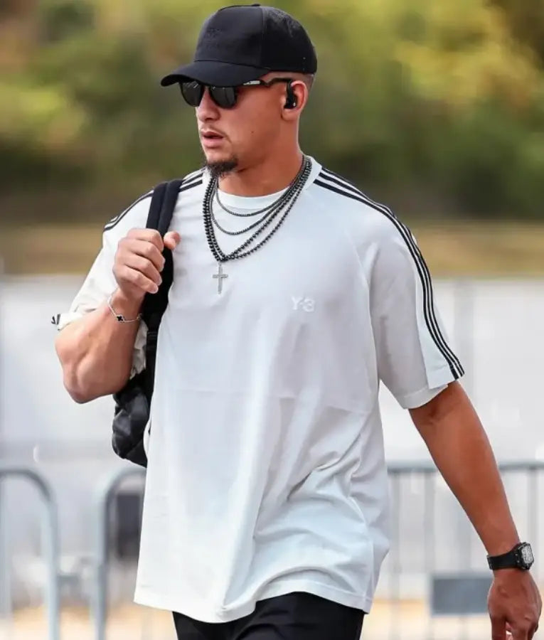 Patrick Mahomes Chiefs vs Eagles White T-Shirt