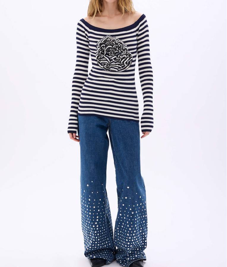 Press Junket 2025 Thunderbolts Julias Striped Floral Shirt