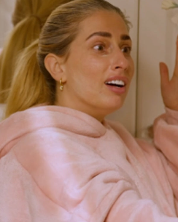 Stacey And Joe S02 Stacey Solomon Pink Velour Snuggie