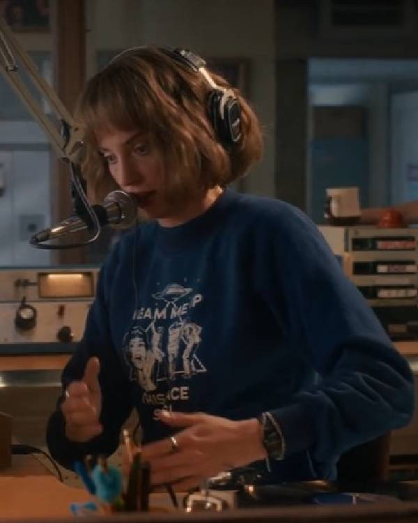 Stranger Things S05 Maya Hawke Navy Graphic Sweater