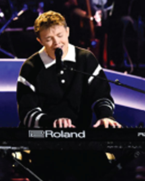 The Voice S28 Max Cooper Black & White Polo Sweater