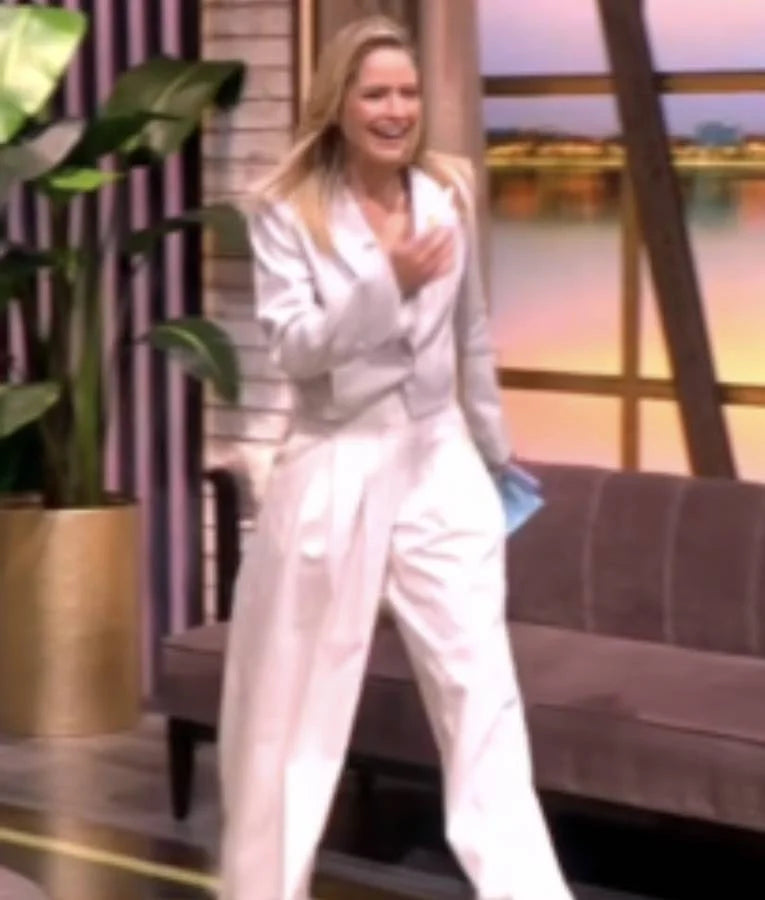 The View 2025 Sara Haines Cropped Blazer