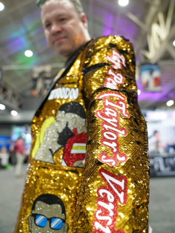 Super Bowl 2025 Taylor Swift Golden Sequined Jacket